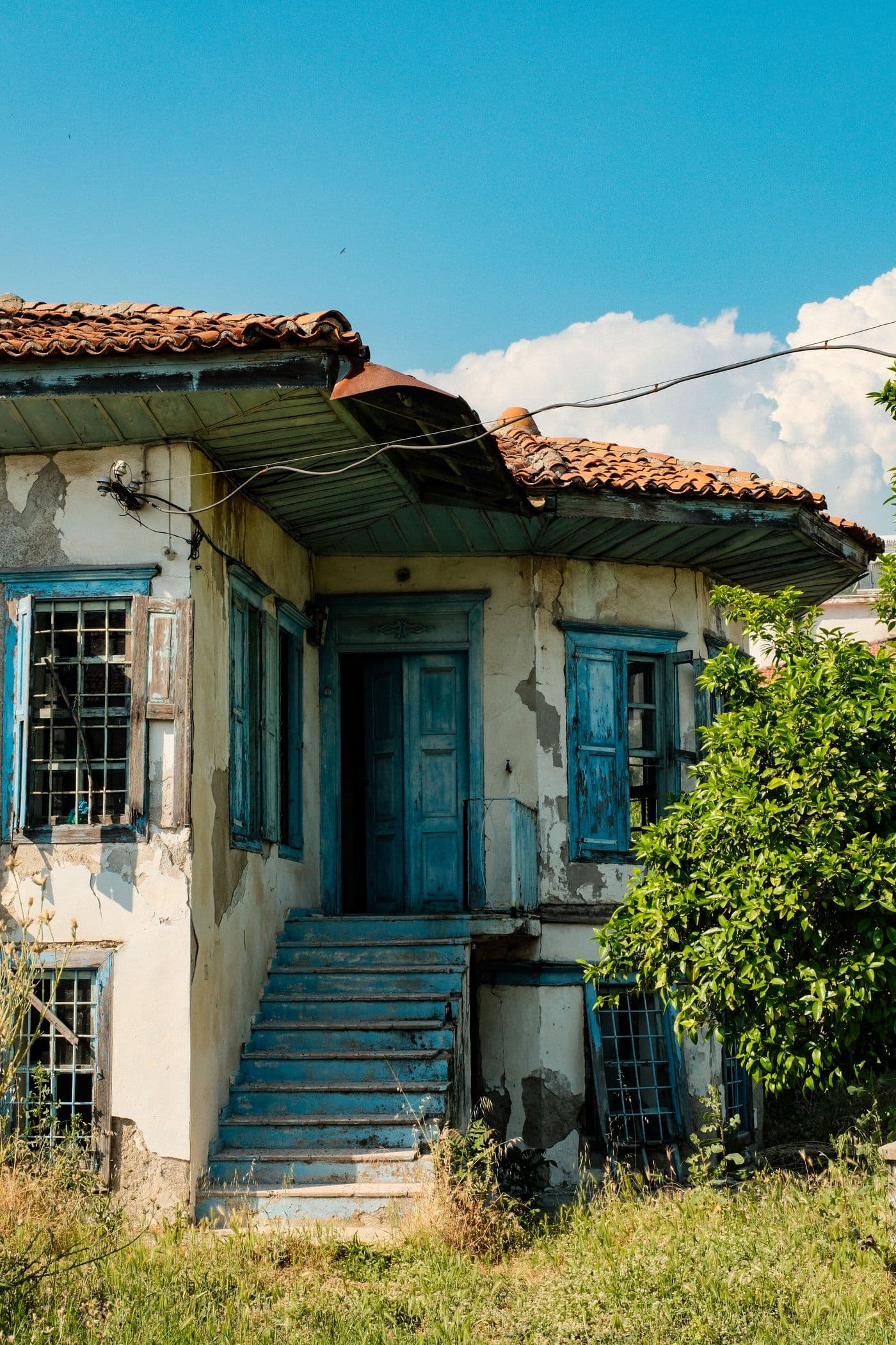 Weathered home that needs work